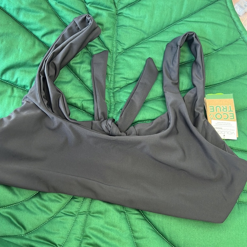 NWT Volcom “for every body” collection. Simply seamless scoop neck bikini. 14W - Picture 4 of 6